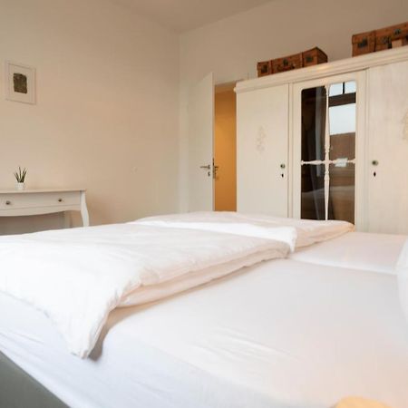 Jaybnb - Apartment Direkt Am Hafen Mit Terrasse Und Uhd Tv Дортмунд Экстерьер фото